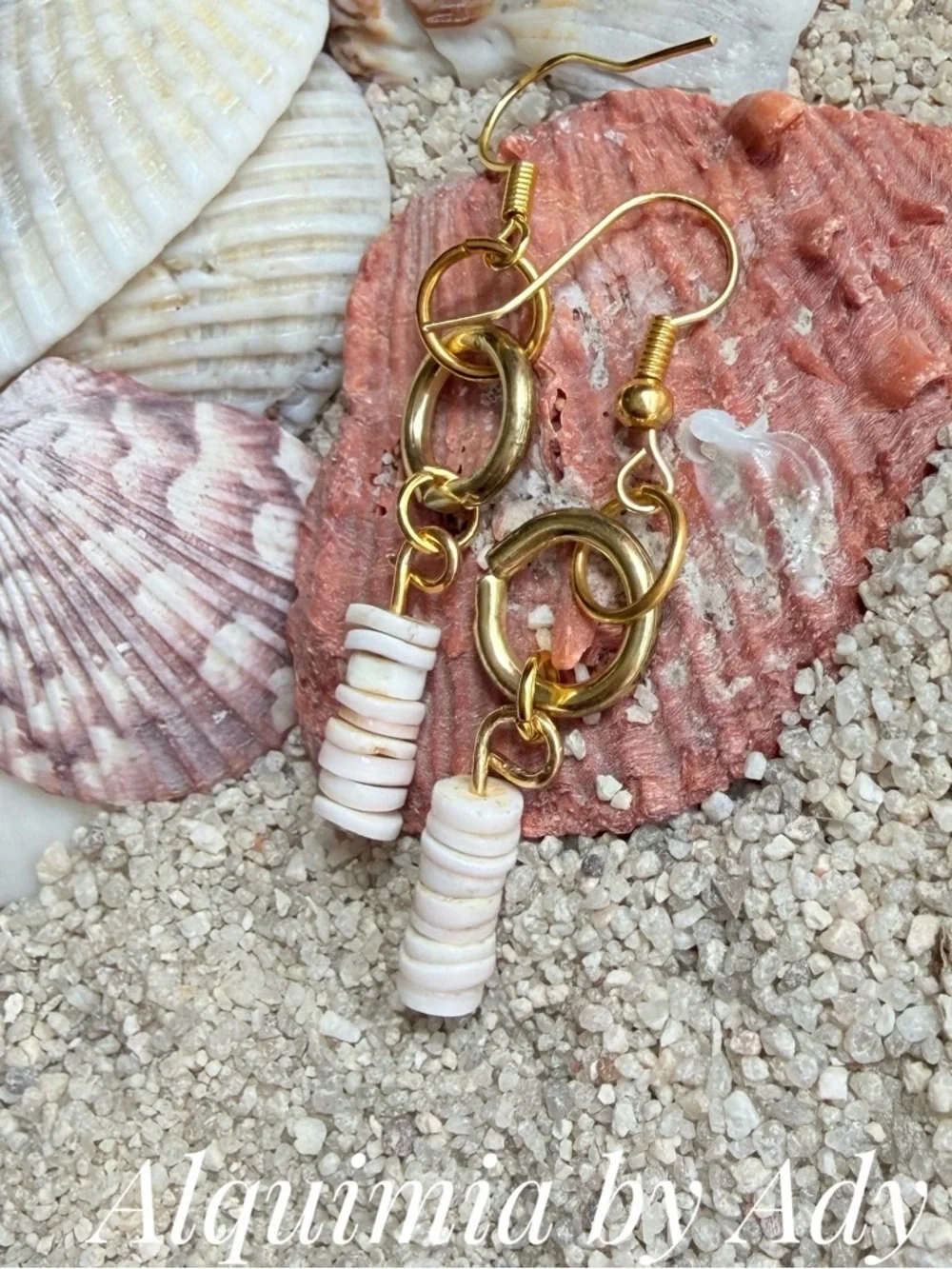 SHELLS 🐚 White and Gold Beach Coil Drop Earrings